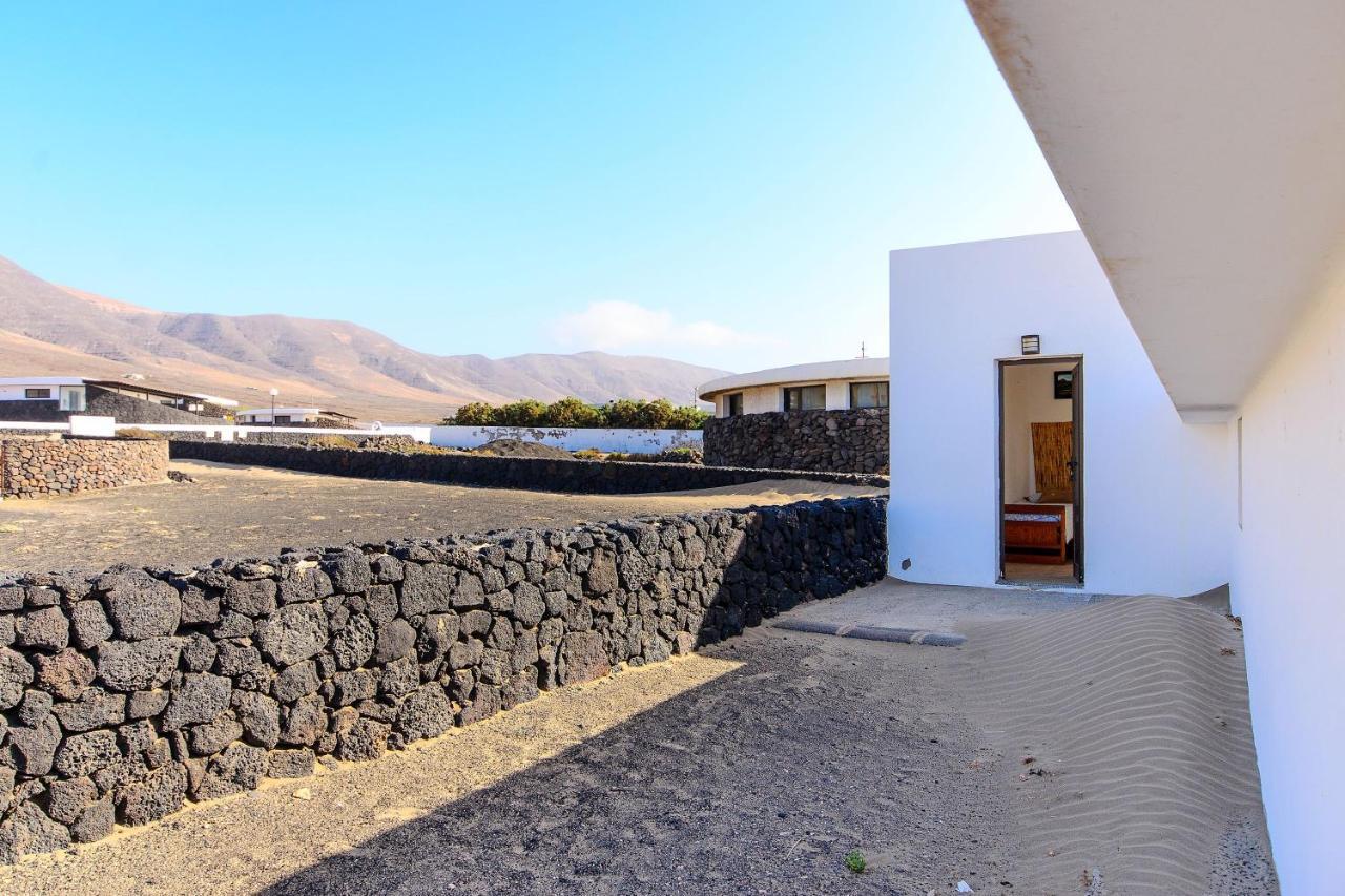 Famara Beach Apt Dış mekan fotoğraf