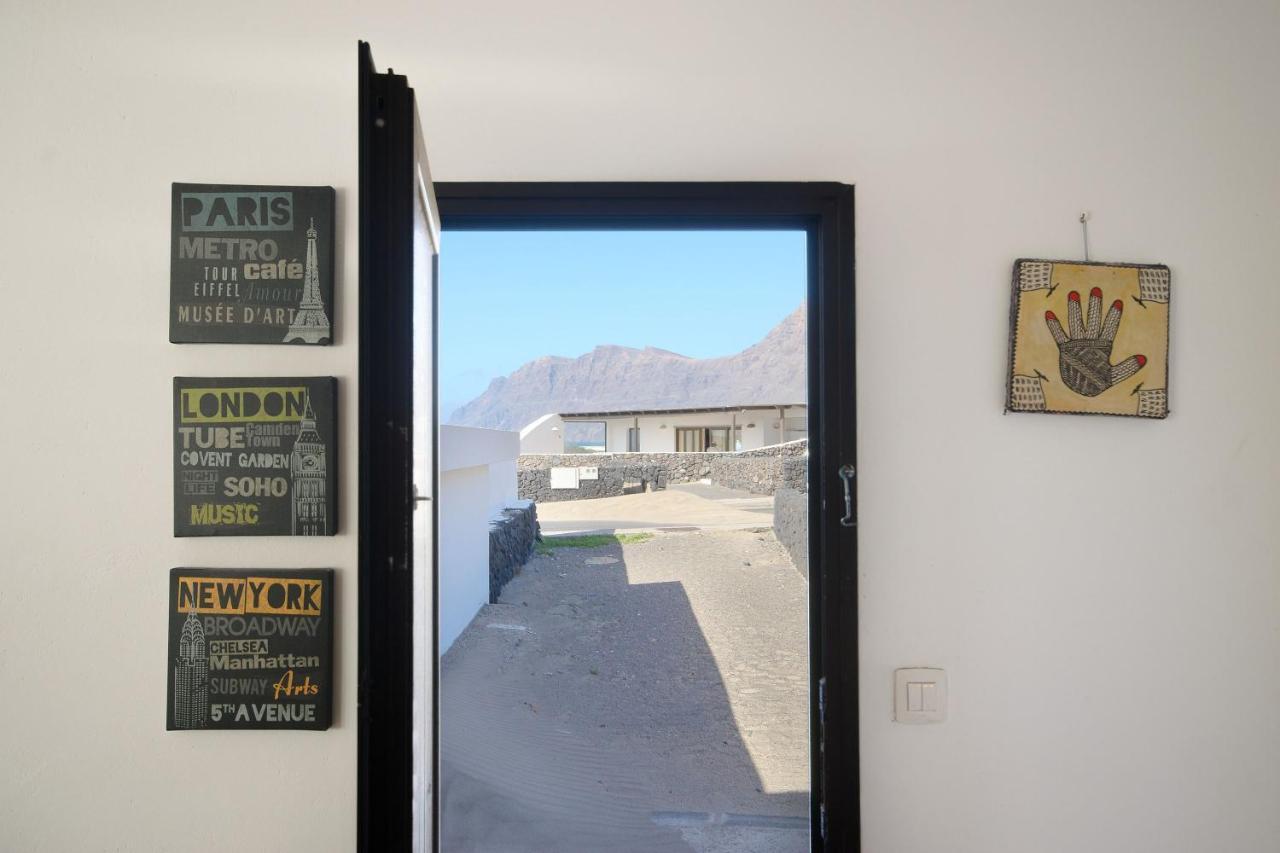 Famara Beach Apt Dış mekan fotoğraf